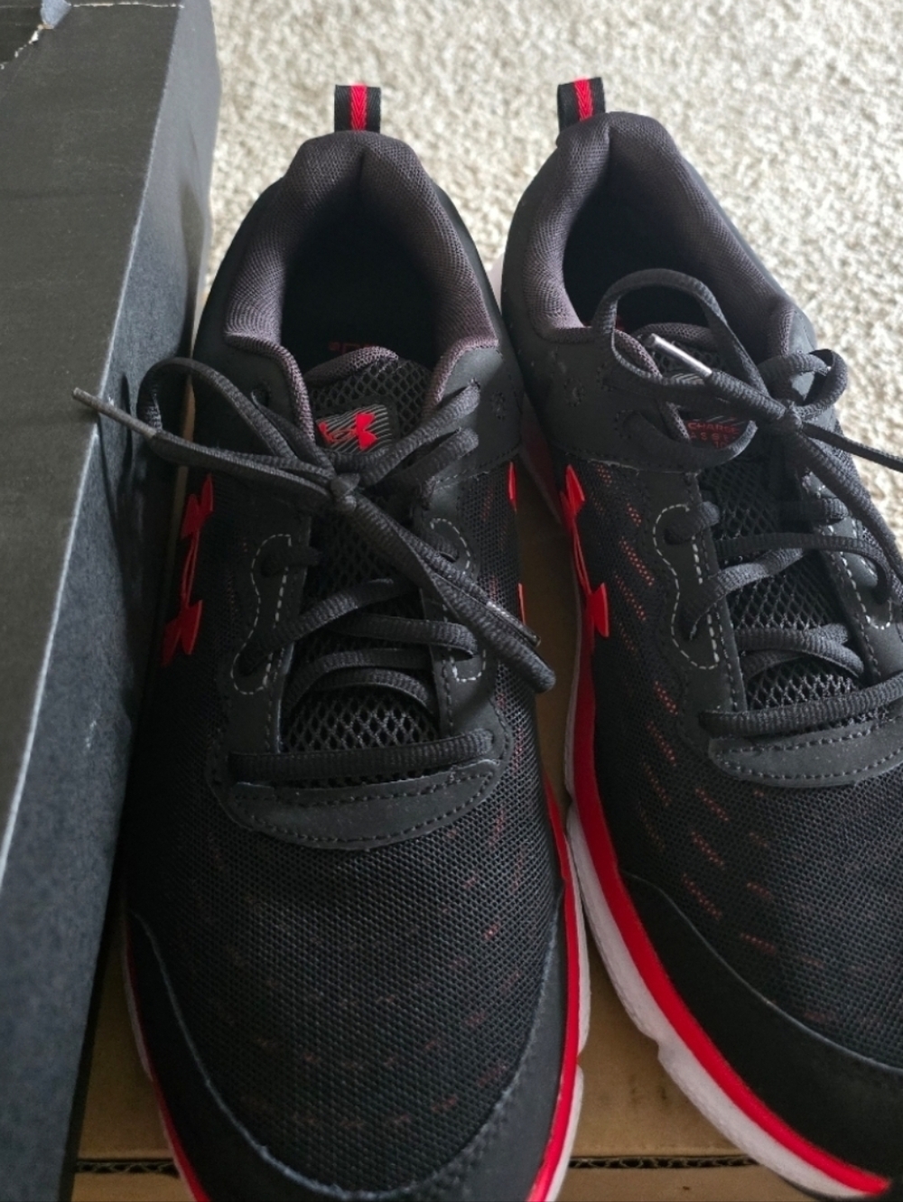Under Armour Assert 10 Black/Red Athletic Sneakers Size 13